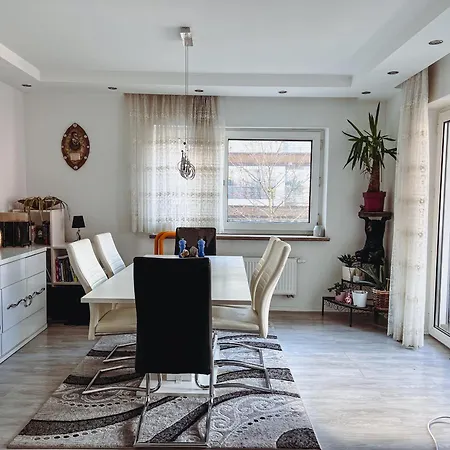 Cozy Shared In Center شقة *